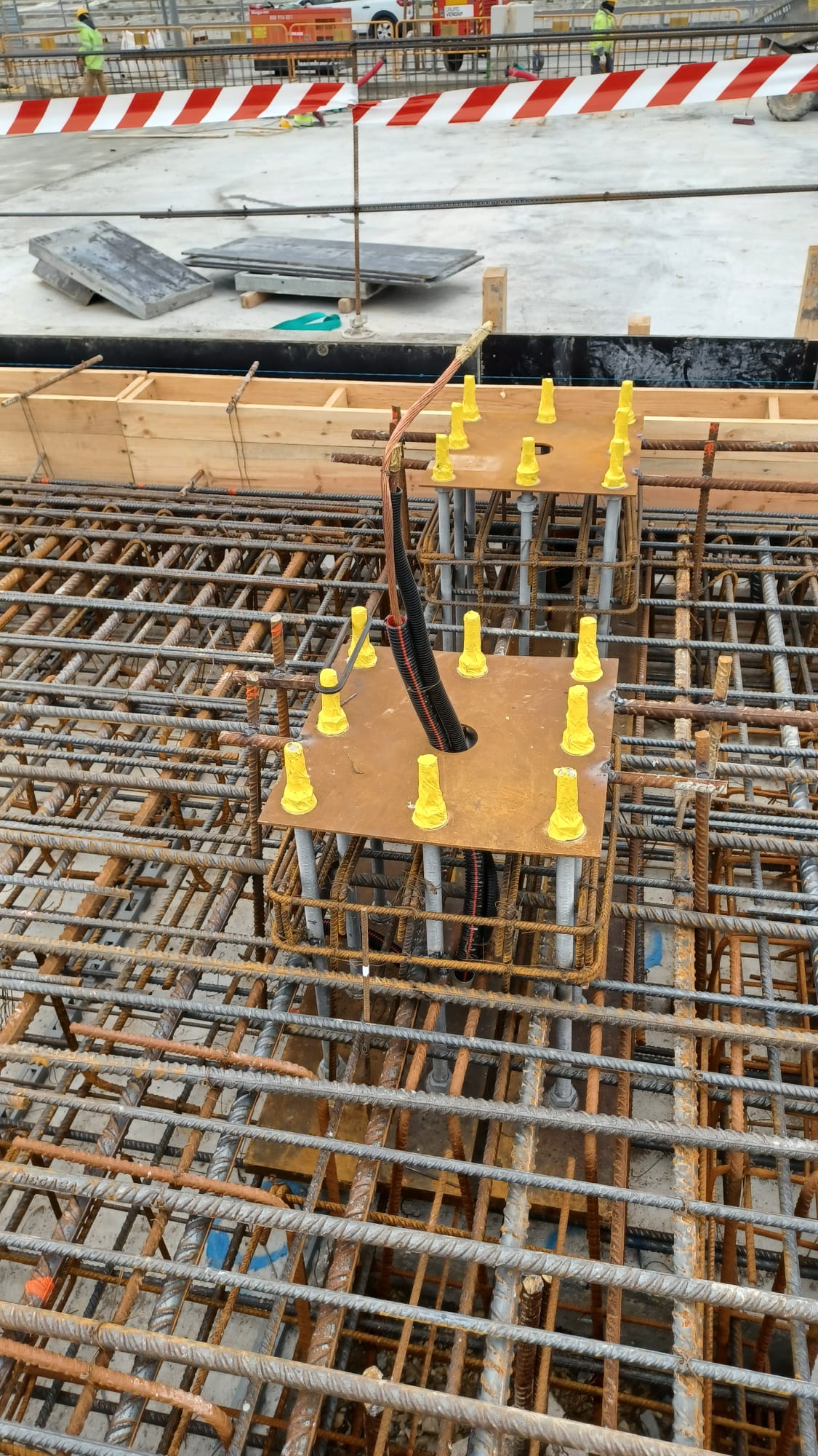 Foundation earthing installation